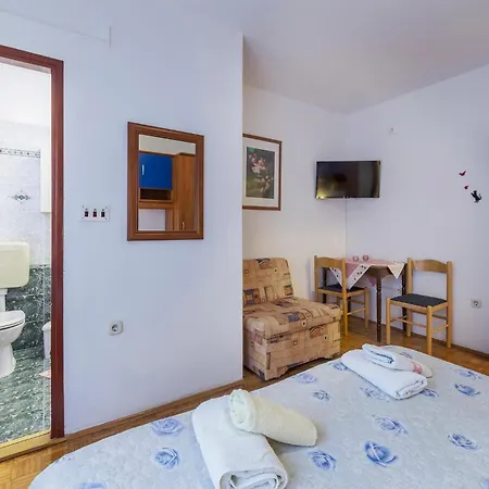 Apartment Lovely In With Wifi