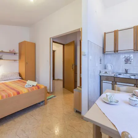 Apartment Lovely In With Wifi *